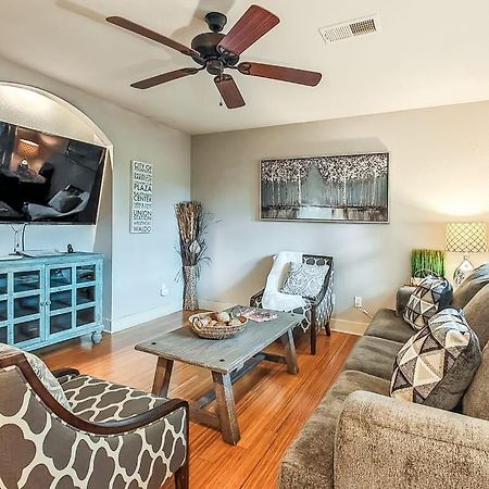 Quiet Plaza Two Bedroom 2 Bathroom Kansas City Exterior foto